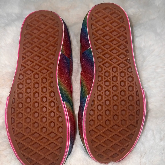 Kids Vans slip on sneakers - Picture 6 of 11